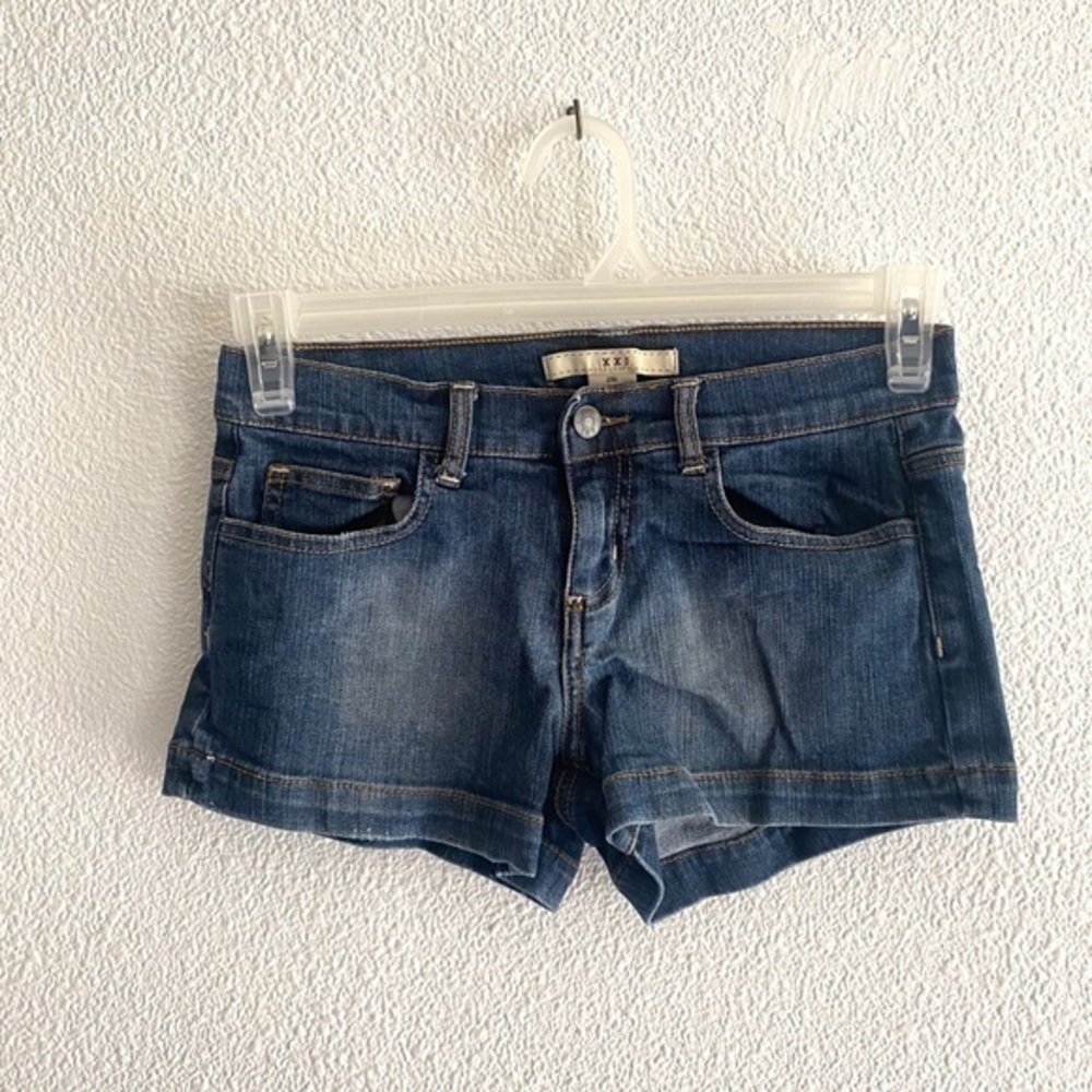 XXI  forever 21 woman’s denim shorts size 26
